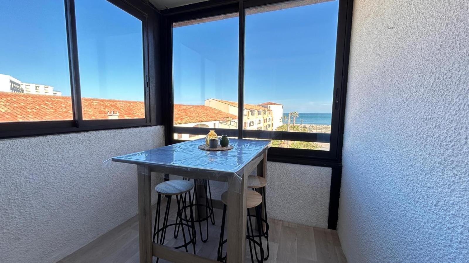 Appartement Le Barcares Avec Vue Sur Mer De Type T2 Location Arrivee A Partir De 15H Depart Maximum A 11H Location Du Samedi Au Samedi Juillet Et Aout Экстерьер фото